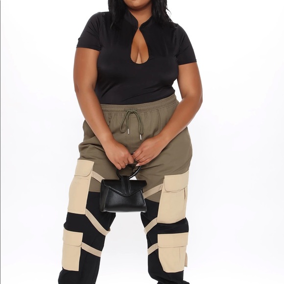 - Fashion Nova Block it Out Cargo Joggers - Picture 2 of 12